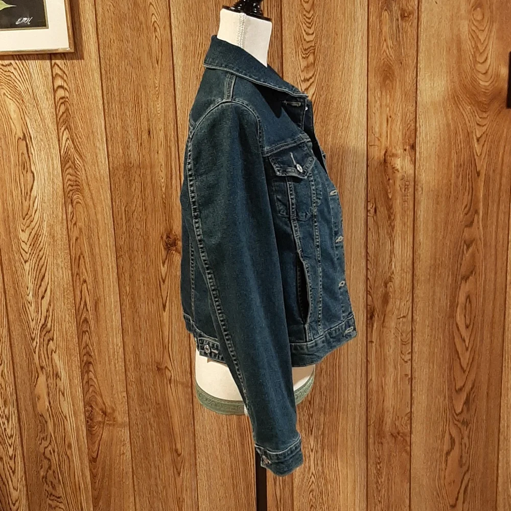NWOT Signature by Levi Strauss Dark-Washed Denim Jacket/Front Pockets (L)
